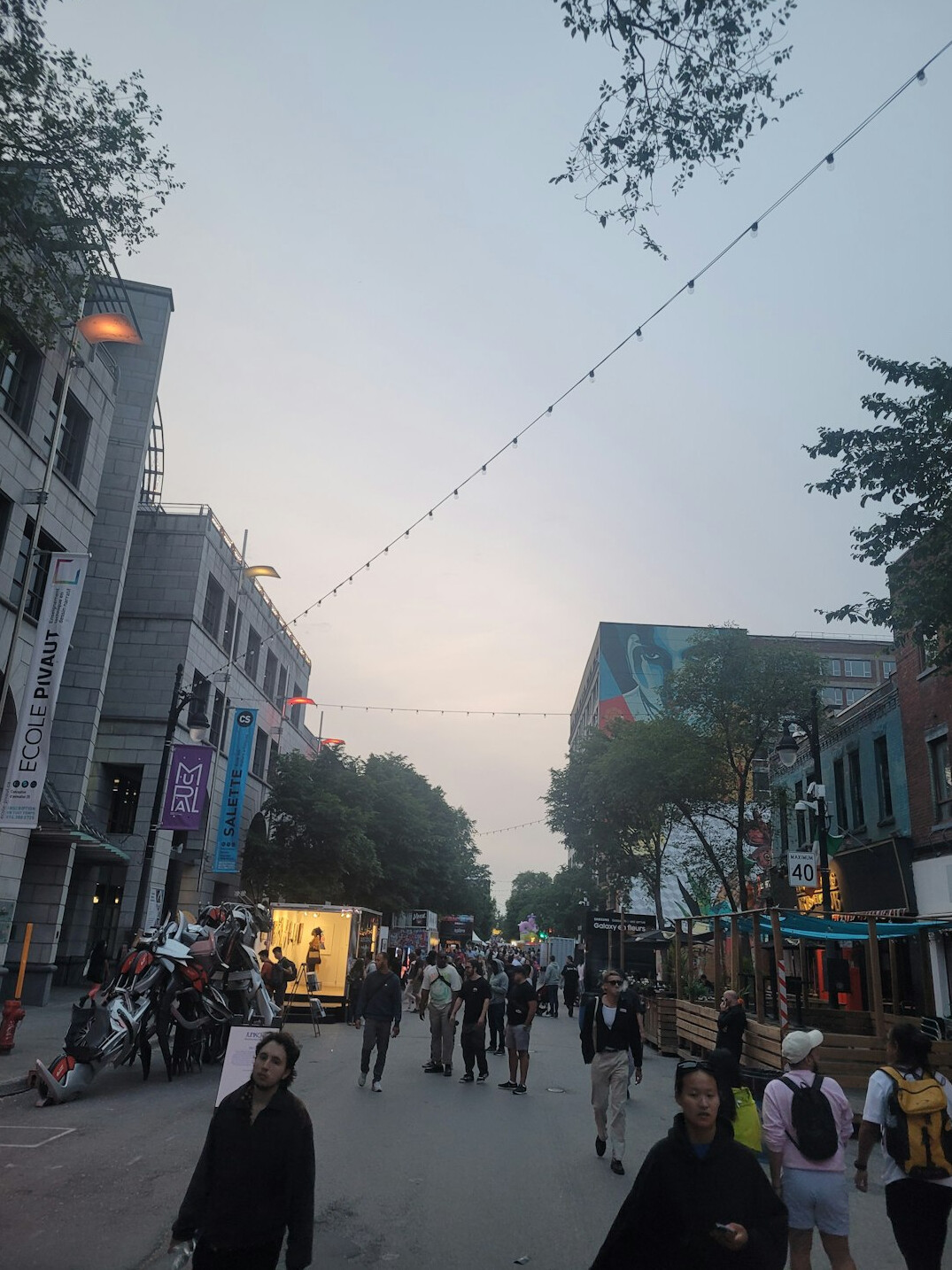 montreal evening street