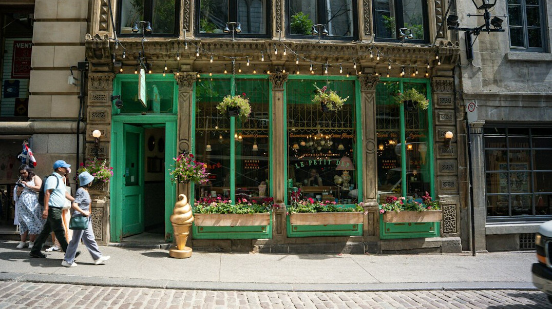 montreal neighborhood street